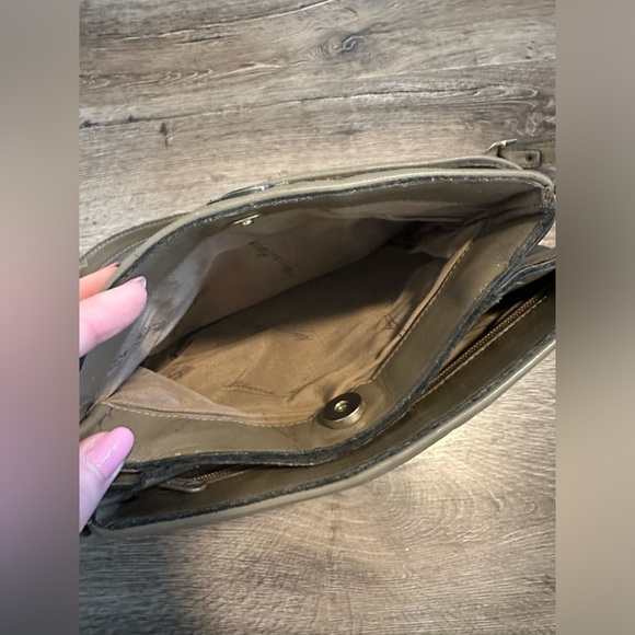 Etienne Aigner Crossbody Shoulder Bag Purse Gray Smooth Leather - Picture 4 of 9